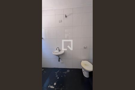 Casa à venda com 450m², 4 quartos e 4 vagas Casa à venda com 450m², 4 quartos e 4 vagasBanheiro da edícula