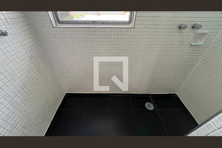 Casa à venda com 450m², 4 quartos e 4 vagas Casa à venda com 450m², 4 quartos e 4 vagasBanheiro da Suíte 1