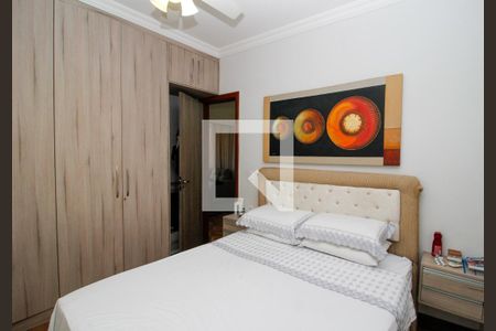 Casa à venda com 300m², 5 quartos e 2 vagas Casa à venda com 300m², 5 quartos e 2 vagasQuarto 2