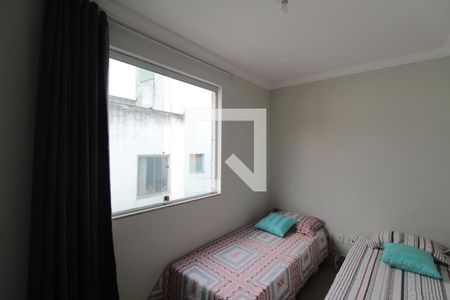 Apartamento à venda com 181m², 4 quartos e 2 vagasQuarto 2