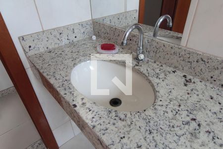 Apartamento à venda com 181m², 4 quartos e 2 vagasBanheiro Social 2