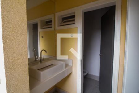 Casa à venda com 450m², 5 quartos e 3 vagasBanheiro da Piscina