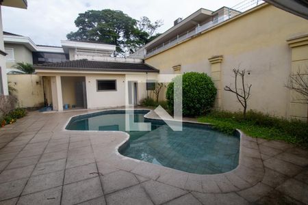 Casa à venda com 450m², 5 quartos e 3 vagasPiscina