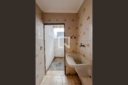 Casa à venda com 56m², 3 quartos e 1 vagaÁrea de Serviço