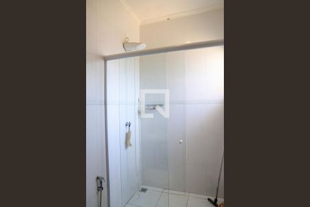 Casa à venda com 190m², 3 quartos e 2 vagas Casa à venda com 190m², 3 quartos e 2 vagasBanheiro da Suíte 3