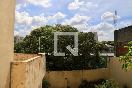 Casa à venda com 190m², 3 quartos e 2 vagas Casa à venda com 190m², 3 quartos e 2 vagasCozinha
