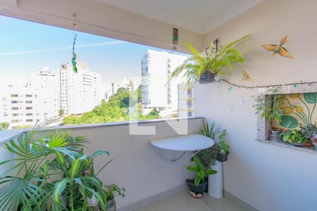 Apartamento à venda com 68m², 2 quartos e 1 vaga Apartamento à venda com 68m², 2 quartos e 1 vagaVaranda