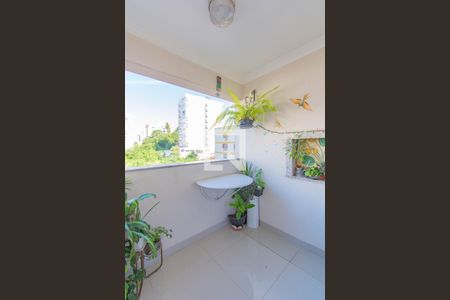 Apartamento à venda com 68m², 2 quartos e 1 vaga Apartamento à venda com 68m², 2 quartos e 1 vagaVaranda