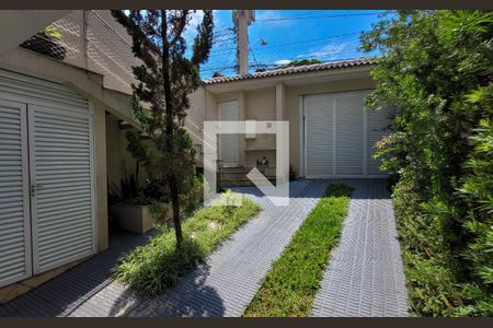 Casa à venda com 398m², 4 quartos e 7 vagasGaragem