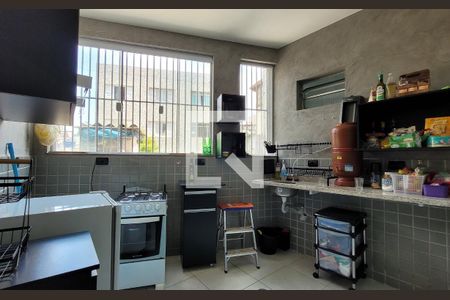 Casa à venda com 398m², 4 quartos e 7 vagasCozinha 2