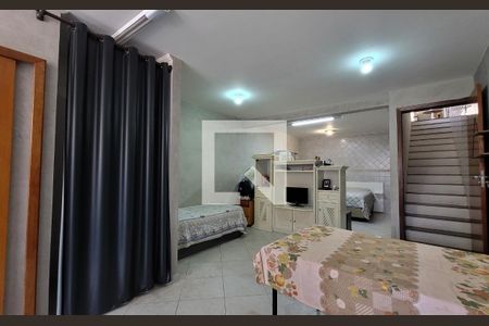 Casa à venda com 398m², 4 quartos e 7 vagasQuarto de serviço