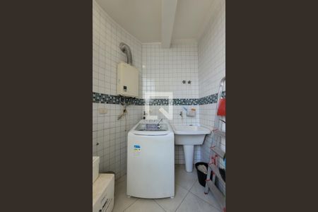 Casa à venda com 398m², 4 quartos e 7 vagasArea de serviço