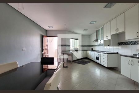 Casa à venda com 398m², 4 quartos e 7 vagasCozinha