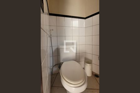 Casa à venda com 398m², 4 quartos e 7 vagasBanheiro de Serviço