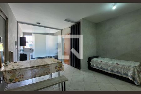 Casa à venda com 398m², 4 quartos e 7 vagasQuarto de serviço