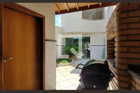 Casa à venda com 398m², 4 quartos e 7 vagasArea externa