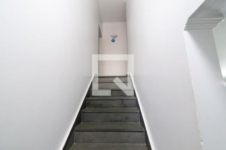 Casa à venda com 350m², 4 quartos e 4 vagasEscada