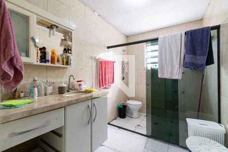 Casa à venda com 350m², 4 quartos e 4 vagasBanheiro da Suíte