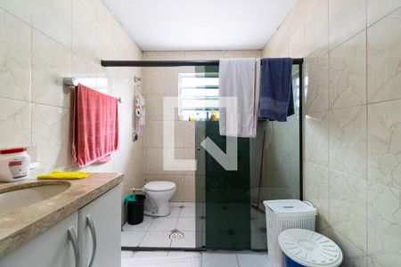 Casa à venda com 350m², 4 quartos e 4 vagasBanheiro da Suíte