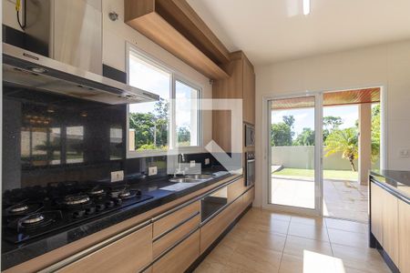 Casa de condomínio à venda com 1200m², 3 quartos e 10 vagasCozinha