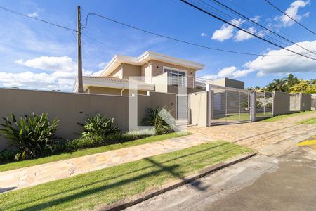 Casa de condomínio à venda com 1200m², 3 quartos e 10 vagasFachada
