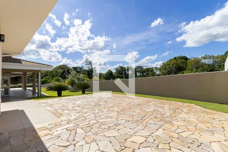 Casa de condomínio à venda com 1200m², 3 quartos e 10 vagasQuintal