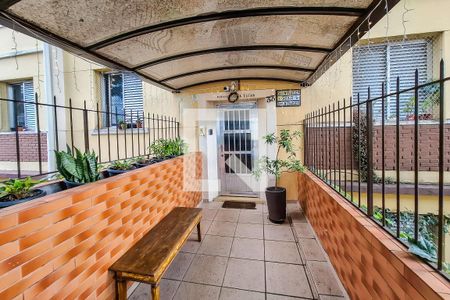 Apartamento à venda com 58m², 2 quartos e sem vaga Apartamento à venda com 58m², 2 quartos e sem vagaFachada