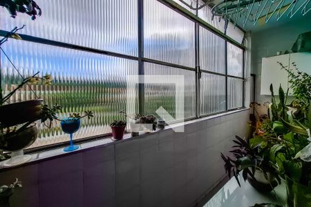 Apartamento à venda com 58m², 2 quartos e sem vaga Apartamento à venda com 58m², 2 quartos e sem vagaÁrea de Serviço