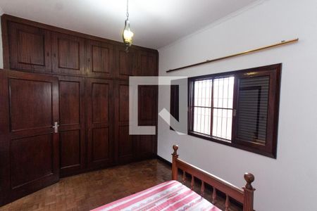 Casa à venda com 199m², 3 quartos e 4 vagas Casa à venda com 199m², 3 quartos e 4 vagasQuarto 2