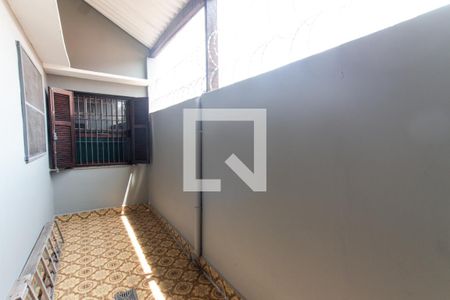 Casa à venda com 199m², 3 quartos e 4 vagas Casa à venda com 199m², 3 quartos e 4 vagasQuintal