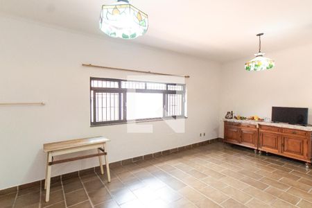 Casa à venda com 199m², 3 quartos e 4 vagas Casa à venda com 199m², 3 quartos e 4 vagasCopa
