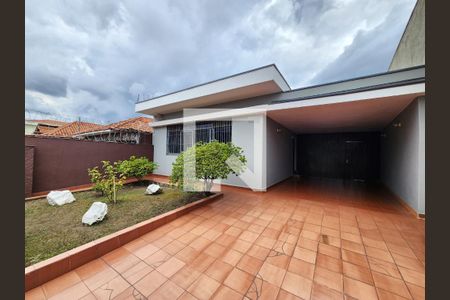 Casa à venda com 199m², 3 quartos e 4 vagas Casa à venda com 199m², 3 quartos e 4 vagasGaragem