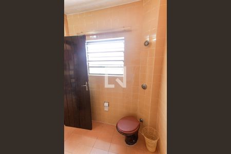 Casa à venda com 199m², 3 quartos e 4 vagas Casa à venda com 199m², 3 quartos e 4 vagasBanheiro de Serviço