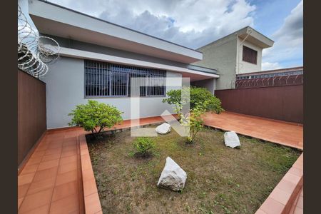 Casa à venda com 199m², 3 quartos e 4 vagas Casa à venda com 199m², 3 quartos e 4 vagasGaragem