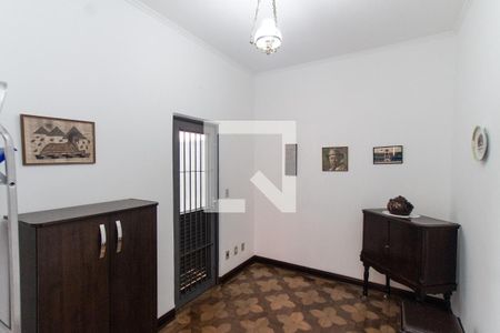 Casa à venda com 199m², 3 quartos e 4 vagas Casa à venda com 199m², 3 quartos e 4 vagasEscritório