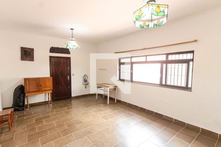 Casa à venda com 199m², 3 quartos e 4 vagas Casa à venda com 199m², 3 quartos e 4 vagasCopa