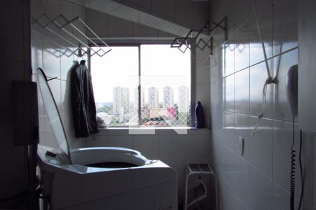 Apartamento à venda com 70m², 3 quartos e 1 vagaÁrea de Serviço