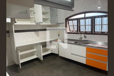 Casa à venda com 125m², 5 quartos e 8 vagas