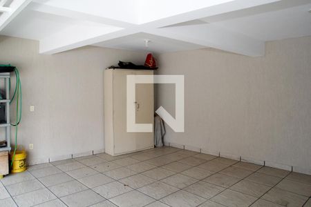 Casa à venda com 90m², 2 quartos e 2 vagas Casa à venda com 90m², 2 quartos e 2 vagasGaragem