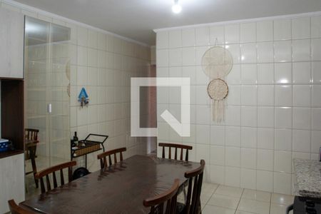 Casa à venda com 90m², 2 quartos e 2 vagas Casa à venda com 90m², 2 quartos e 2 vagasCozinha