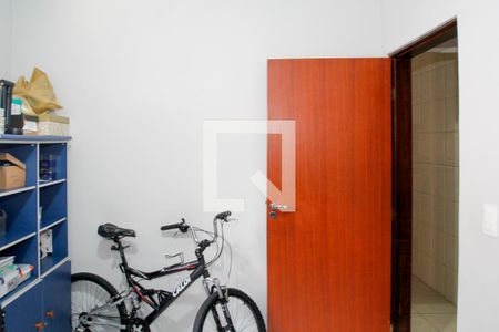 Casa à venda com 90m², 2 quartos e 2 vagas Casa à venda com 90m², 2 quartos e 2 vagasQuarto 2