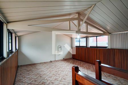 Casa à venda com 180m², 2 quartos e 2 vagas Casa à venda com 180m², 2 quartos e 2 vagascobertura