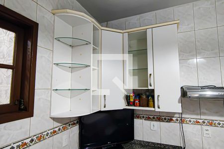 Casa à venda com 180m², 2 quartos e 2 vagas Casa à venda com 180m², 2 quartos e 2 vagascozinha
