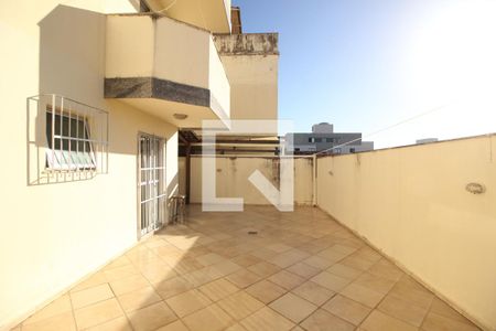 Apartamento à venda com 95m², 2 quartos e 2 vagasÁrea privativa 