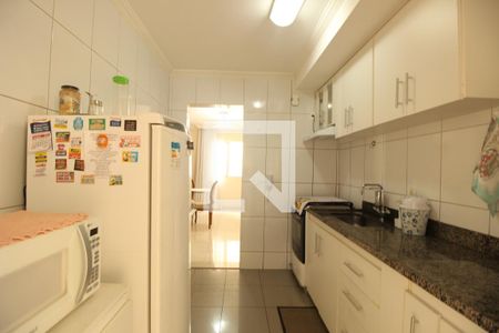 Apartamento à venda com 95m², 2 quartos e 2 vagasCozinha 
