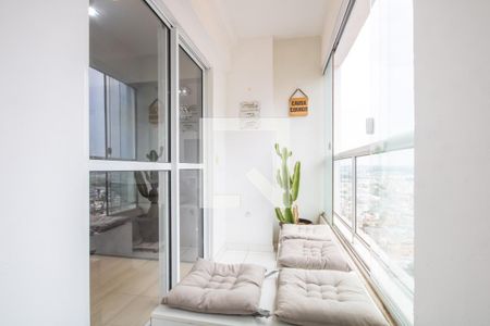 Sacada de apartamento para alugar com 2 quartos, 67m² em Padroeira, Osasco
