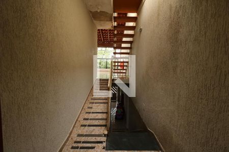 Casa à venda com 157m², 3 quartos e 2 vagasCorredor