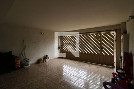 Casa à venda com 157m², 3 quartos e 2 vagasGaragem