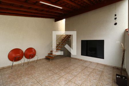 Casa à venda com 157m², 3 quartos e 2 vagasVaranda