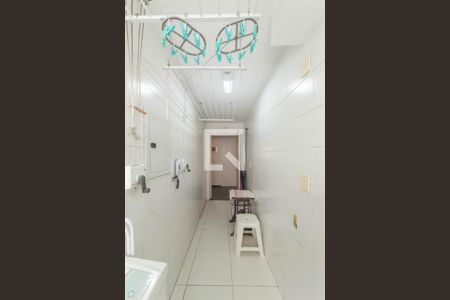 Apartamento à venda com 136m², 2 quartos e 2 vagas Apartamento à venda com 136m², 2 quartos e 2 vagasLavanderia